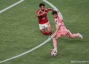 开云体育官方网站-关于足坛传奇名宿举办慈善赛，救助弱势群体的信息