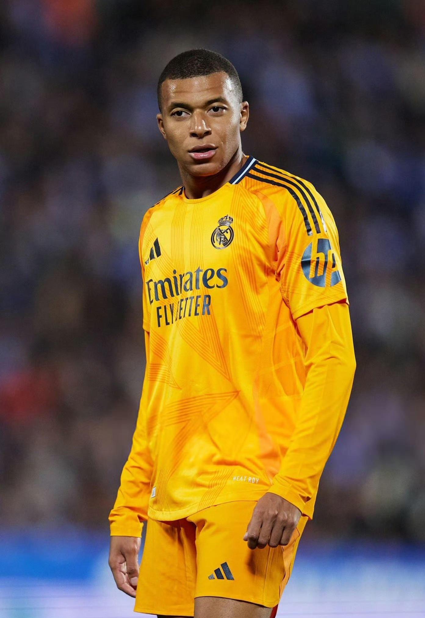 包含莱加内斯客场遭卡迪斯逼平,三连败状态延续的词条 包含莱加内斯客场遭卡迪斯逼平,三连败状态延续的词条