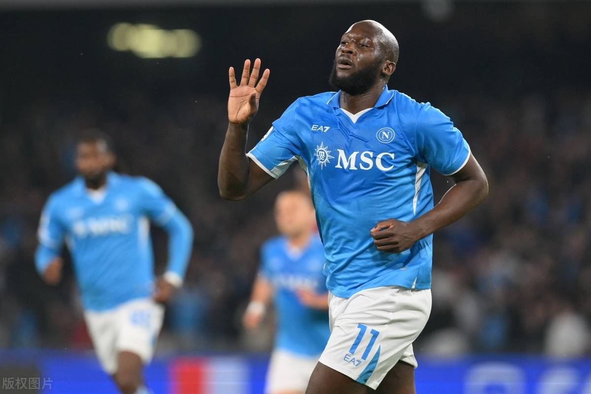 那不勒斯主场-告捷,迎来胜利的简单介绍 那不勒斯主场-告捷,迎来胜利的简单介绍