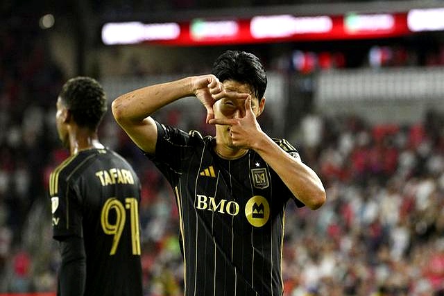 关于都灵主帅遭遇批评,球队局势不乐观的信息 关于都灵主帅遭遇批评,球队局势不乐观的信息