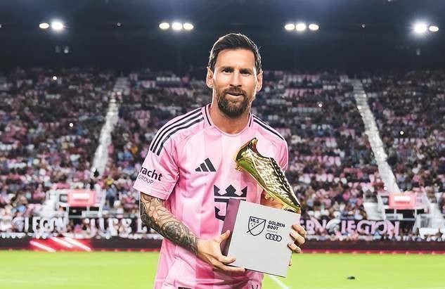 丹麦翻盘莱比锡红牛，梅西统治全场