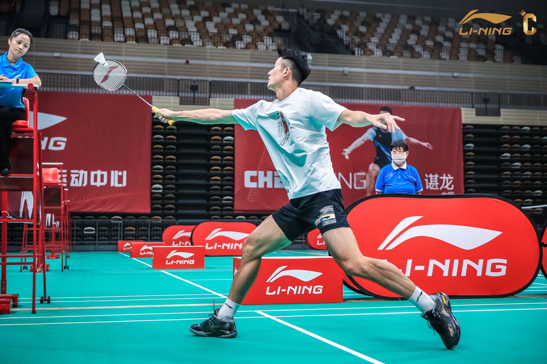 中国羽毛球队翻盘丹麦羽毛球队,谌龙送出助攻的简单介绍 中国羽毛球队翻盘丹麦羽毛球队,谌龙送出助攻的简单介绍