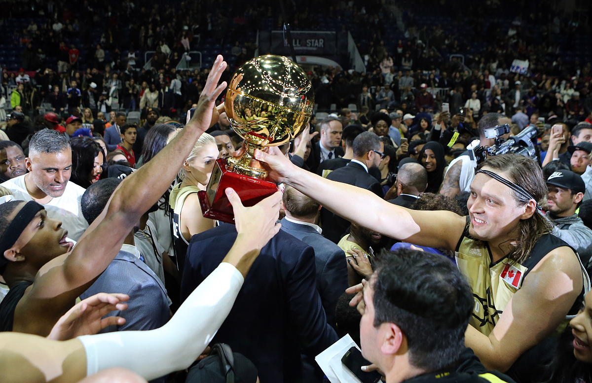 拉沃尔杯碾压戴维斯杯，蒂姆点燃赛场的简单介绍