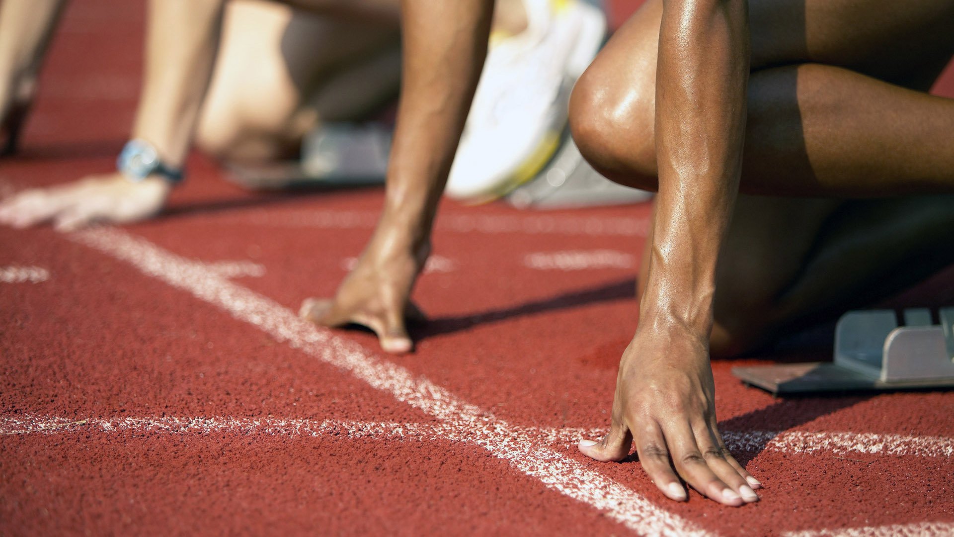 欧冠半决赛焦点战,里昂硬仗取胜卡塔尔,坚韧与战术的胜利